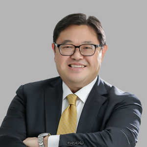 Eric Shih (Dean and Professor of Marketing at SKK Graduate School of Business)