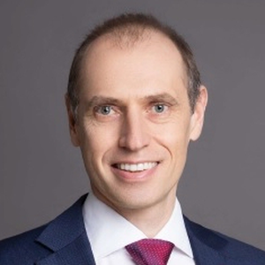 Pietro Brambilla (North Asia Zone CFO and L’Oréal China CFO)