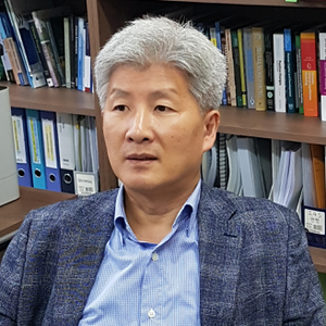 Tae Yong Jung (Professor of Sustainable Development at Yonsei University)